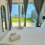 Διαμέρισμα Mont Des Olives - Cap D'ail- App1 *