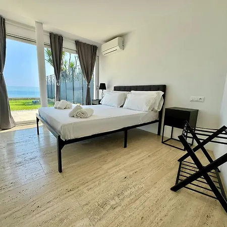 Mont Des Olives - Cap D'ail- App1 דירה